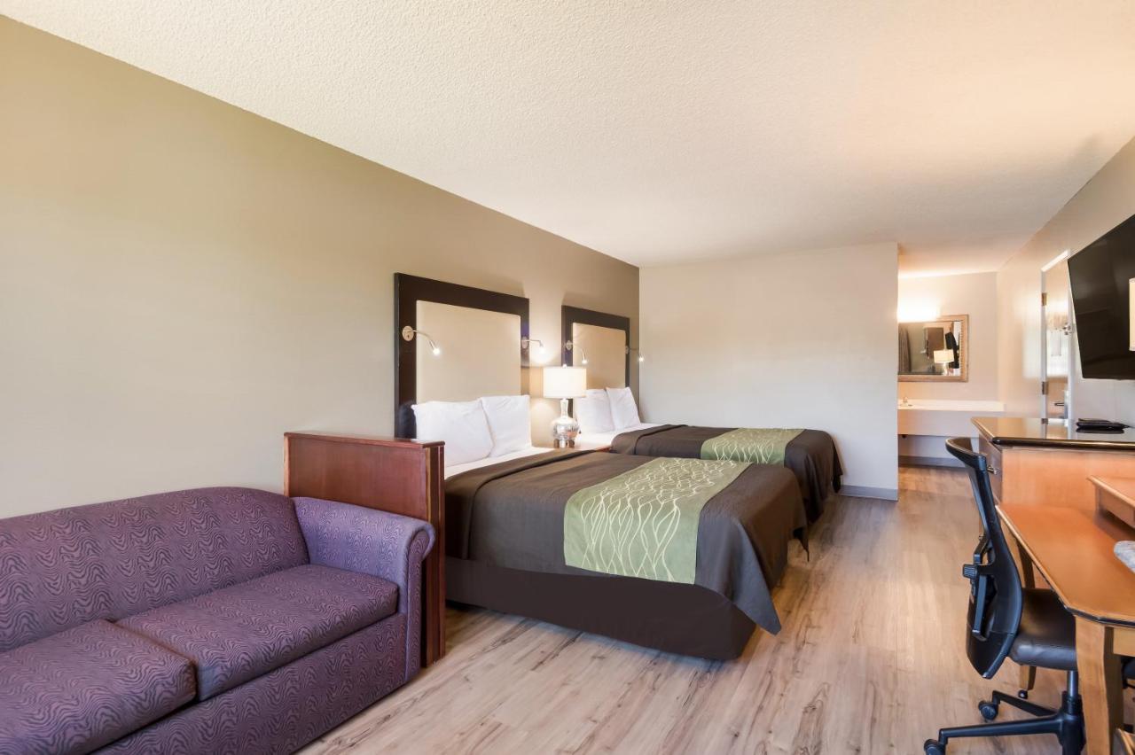 Rodeway & Hwy 217 & 26 W Hotel