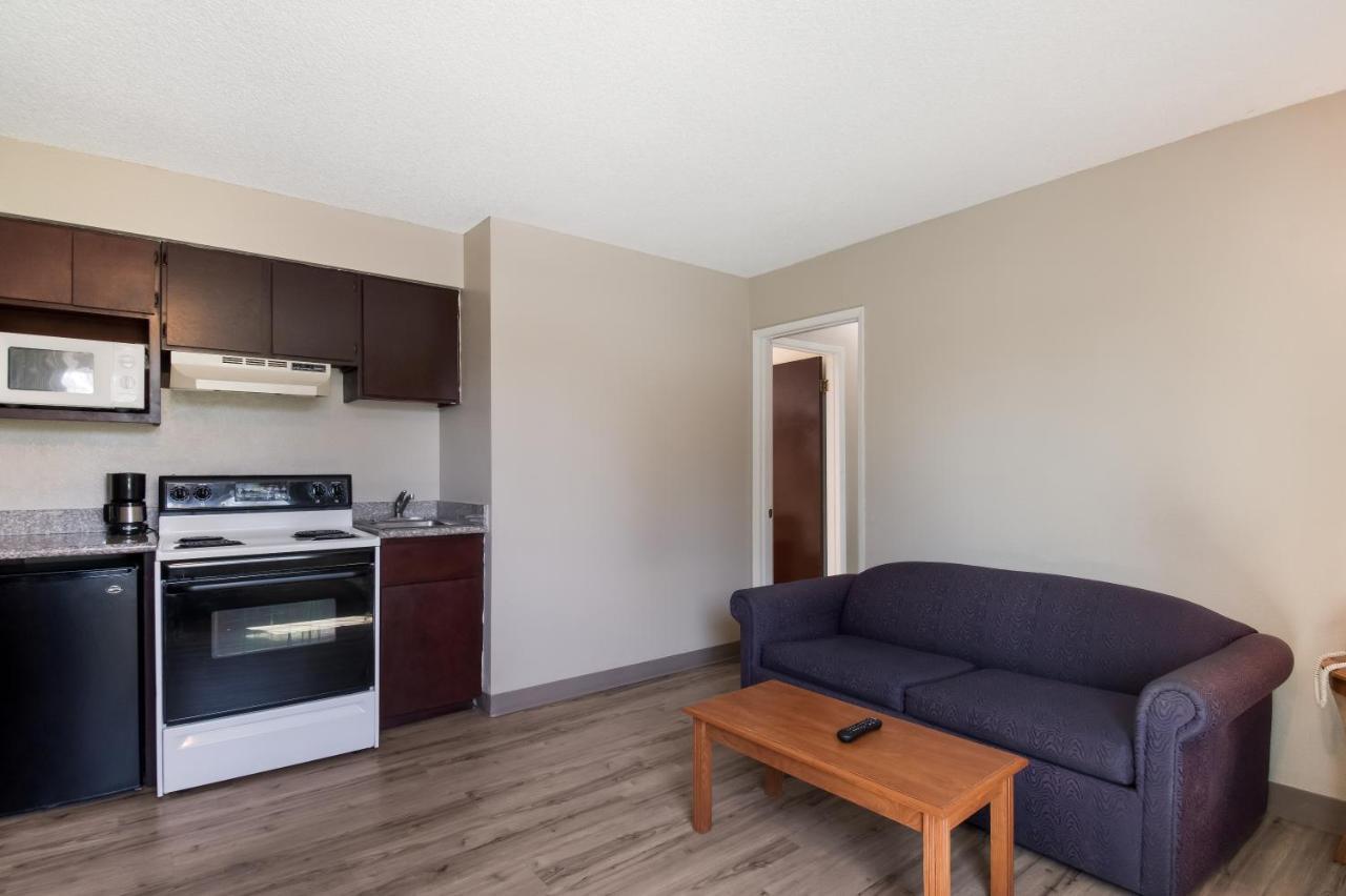 Rodeway & Hwy 217 & 26 W Hotel Portland